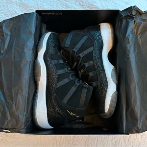 Air Jordan 11 retro size 8.5 womens/7Y girls